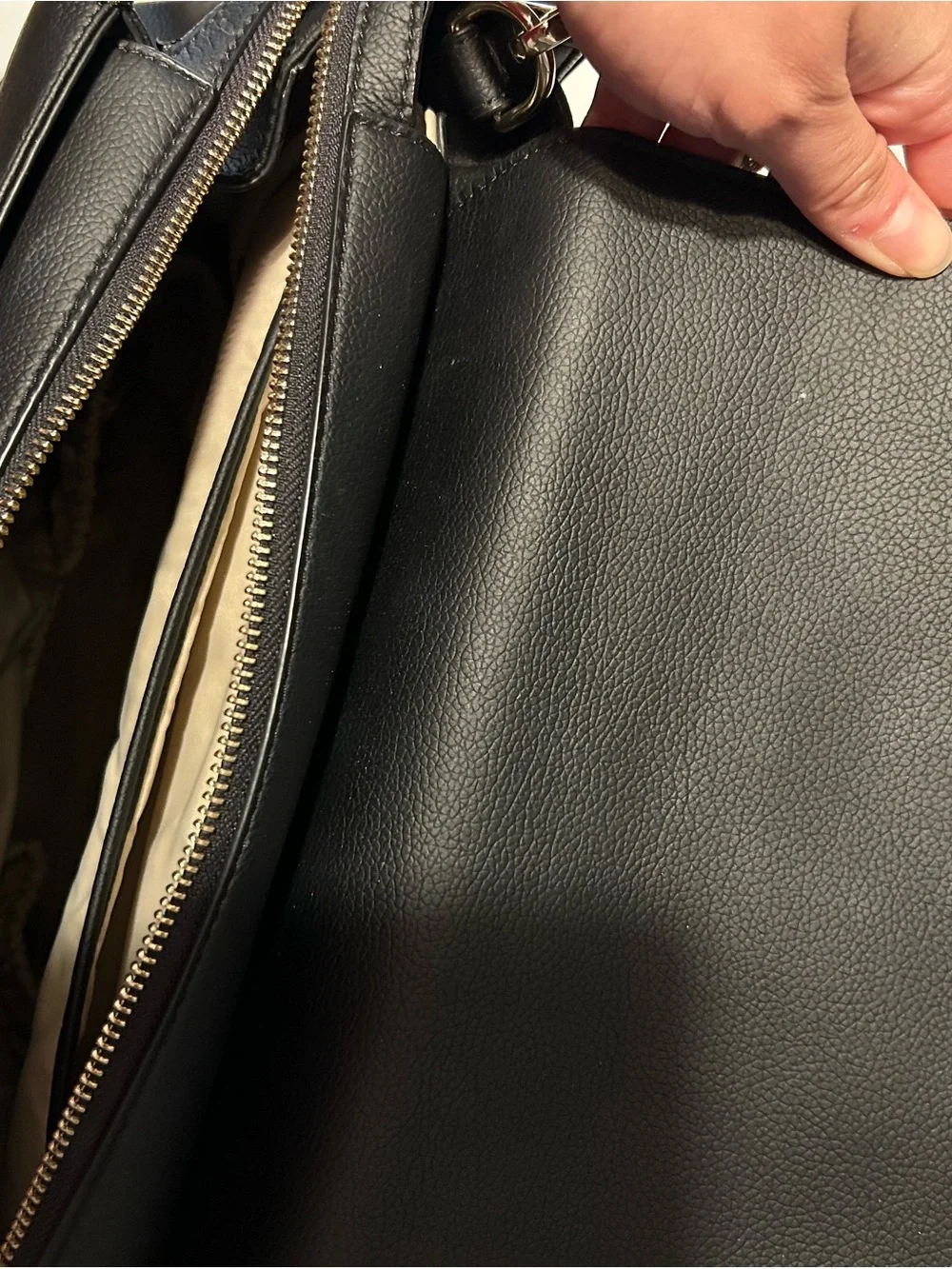 Mina Baie bought resale